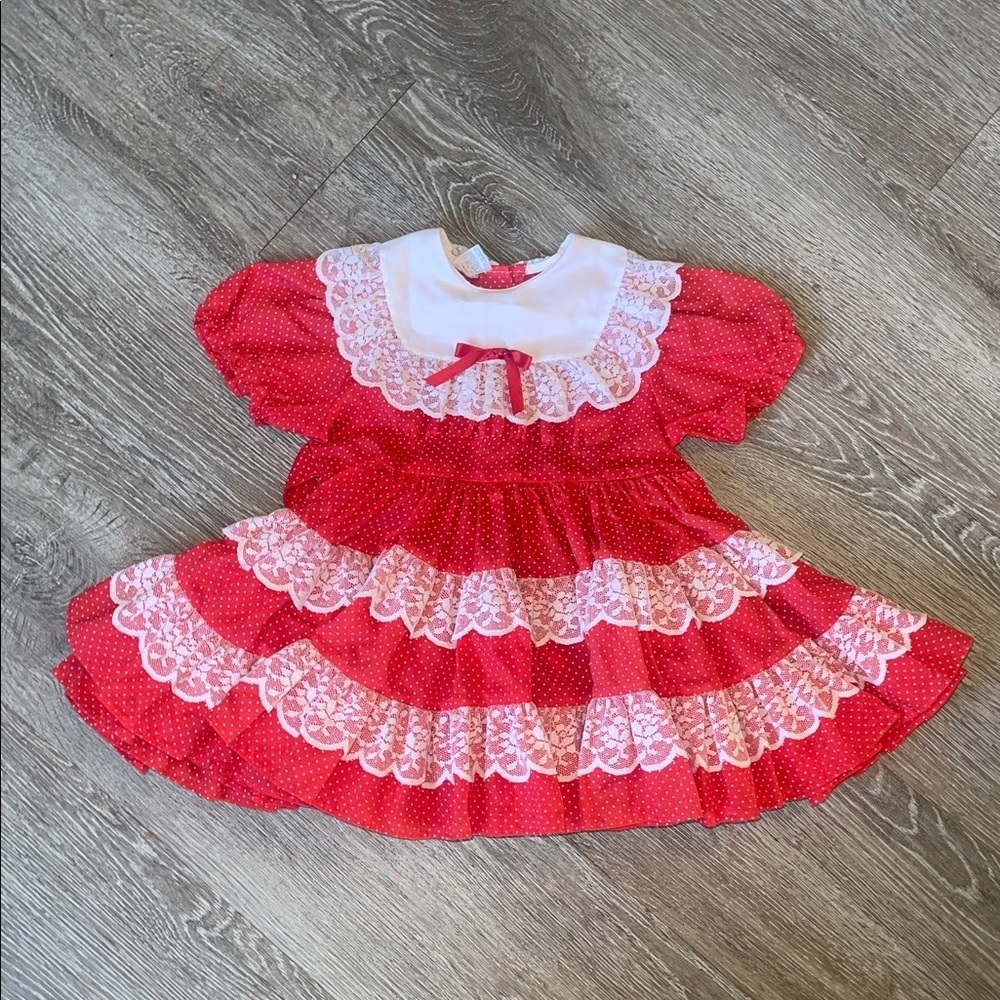 Mini world size 2t polka dot lace colllar Red and White Lace Dress little girls
